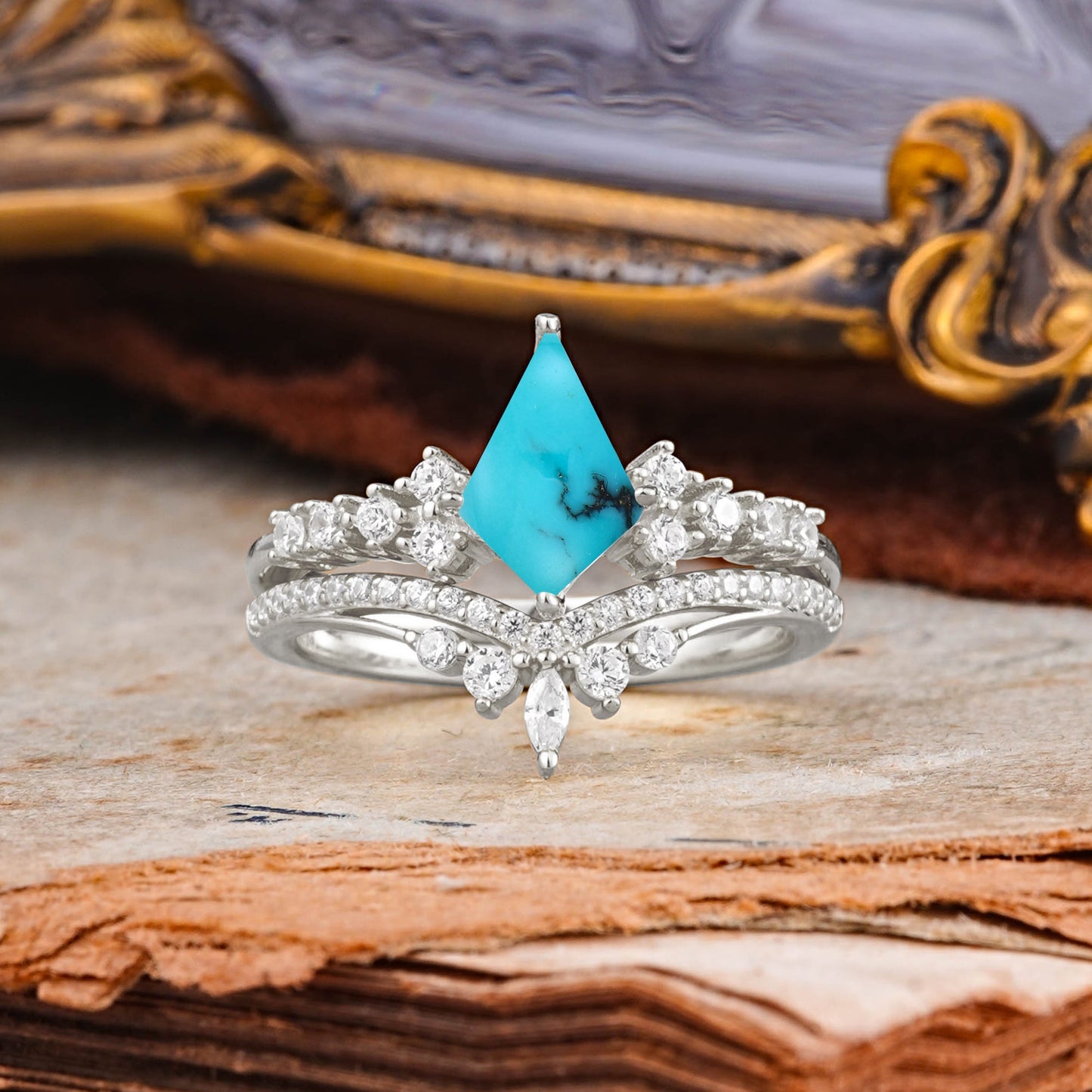 Luxury Kite-Cut Turquoise Bridal Ring Set