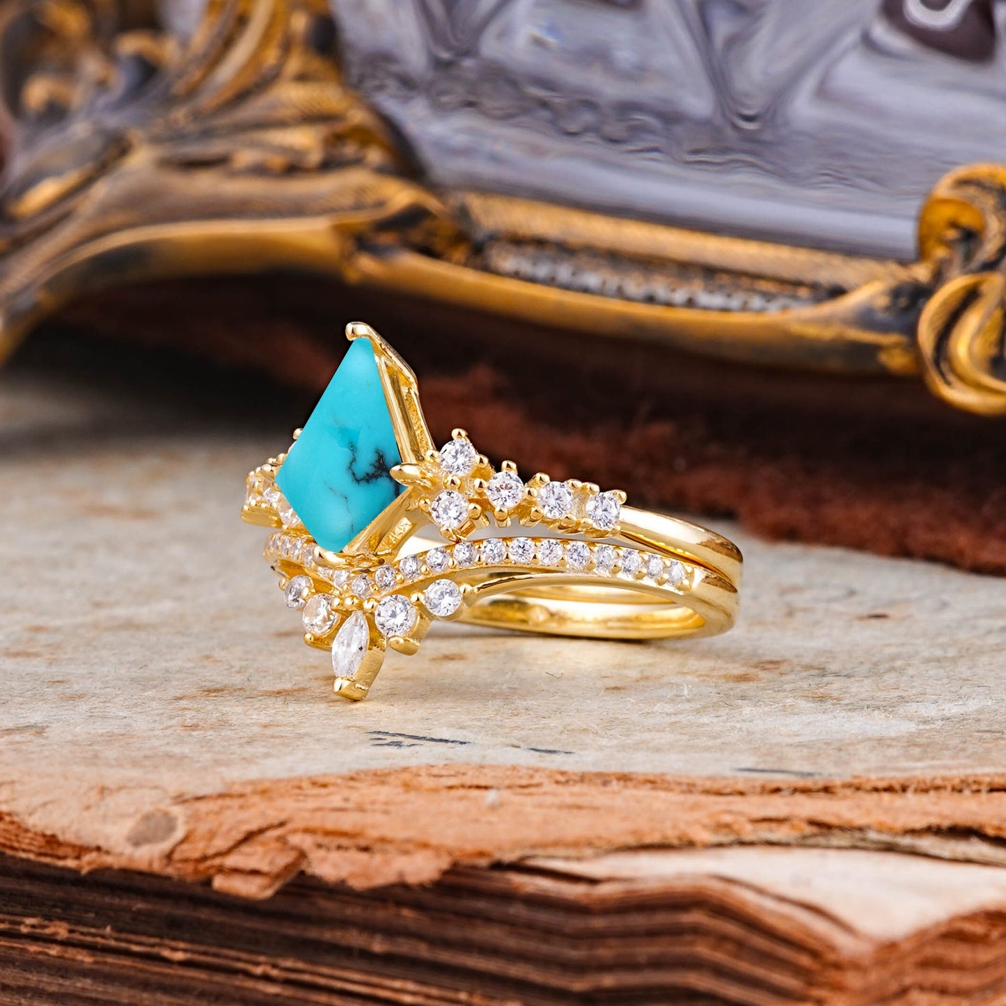 Luxury Kite-Cut Turquoise Bridal Ring Set