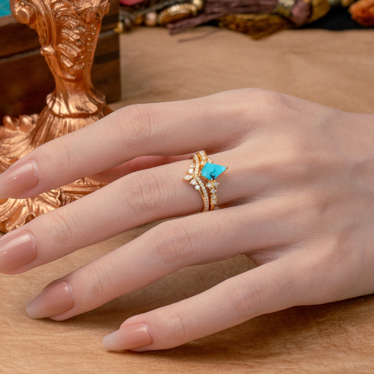 Luxury Kite-Cut Turquoise Bridal Ring Set
