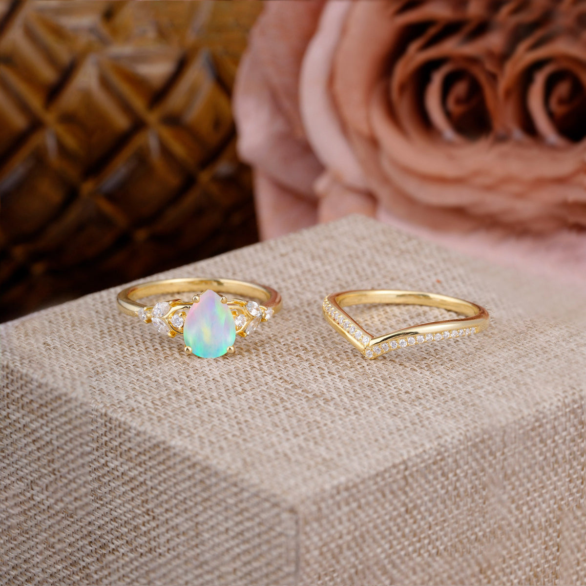 Luxurious Vintage-Inspired 4-Prong Pear-Cut Opal Engagement Ring Set