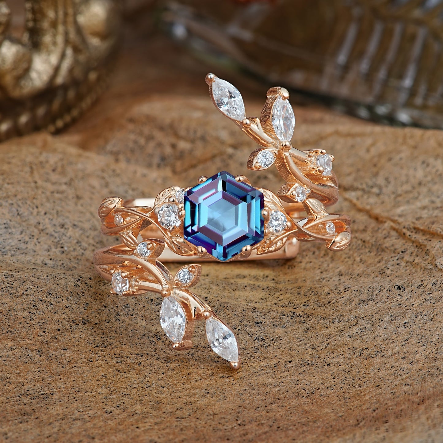 Nature-Inspired Luxury Hexagonal-Cut Alexandrite Bridal Ring Set