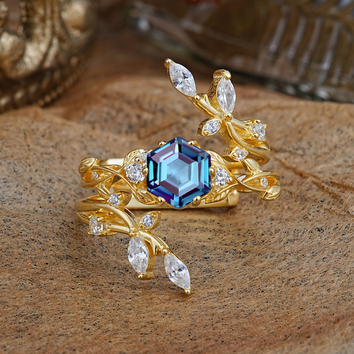 Nature-Inspired Luxury Hexagonal-Cut Alexandrite Bridal Ring Set