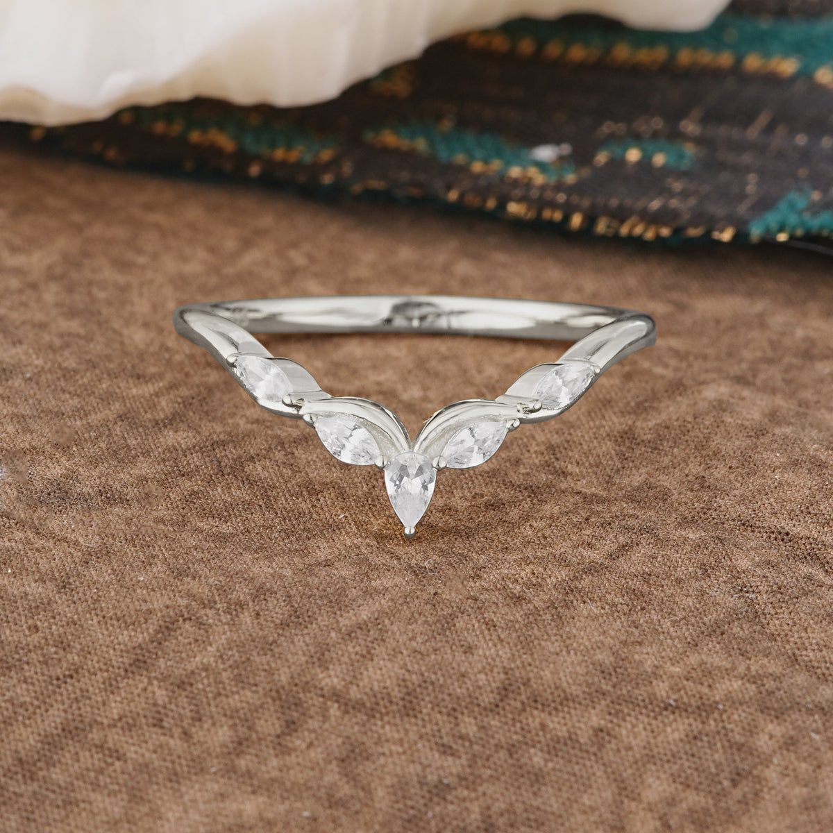 Simple Pear Cut Moissanite Curved Wedding Ring