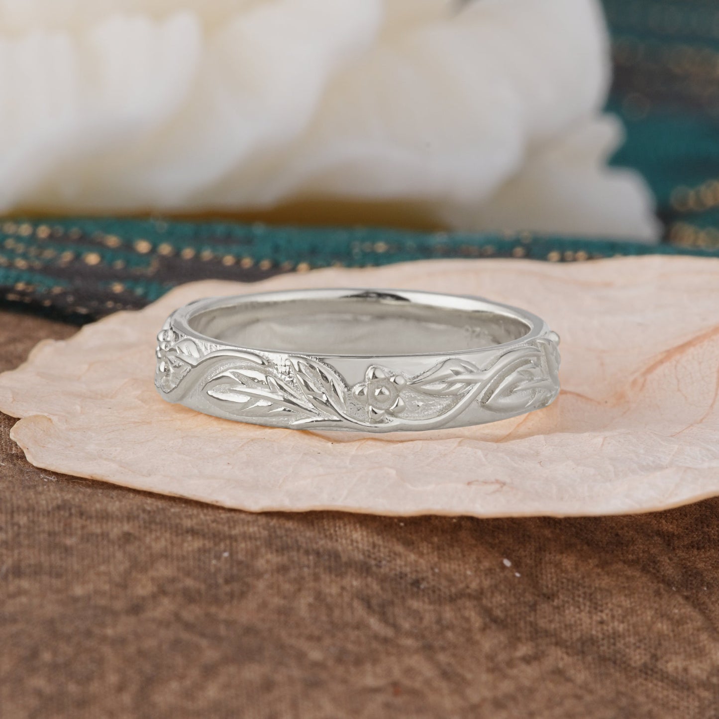 Vintage Starburst Engraved Men Wedding Band Plain Band for Him