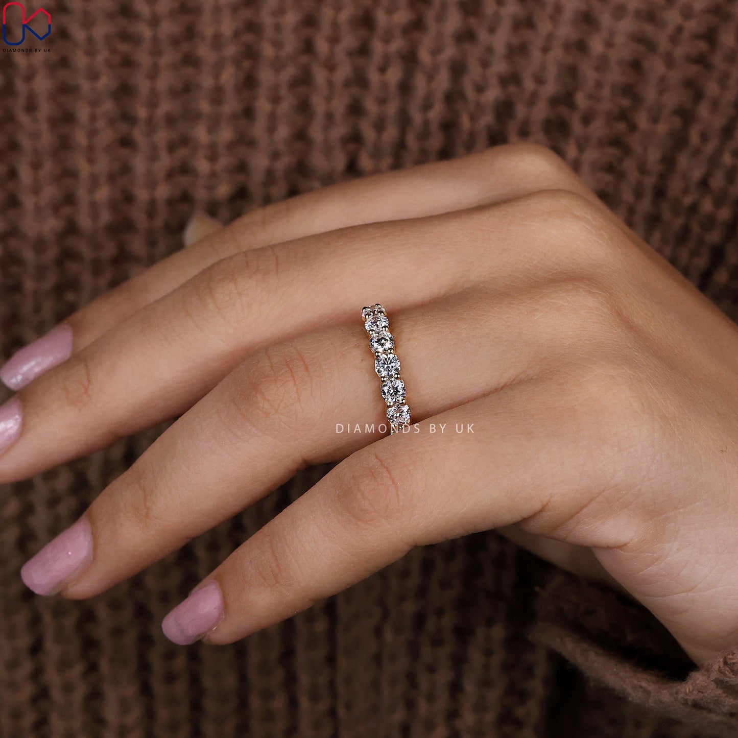 Diamond Eternity band In Yellow Gold