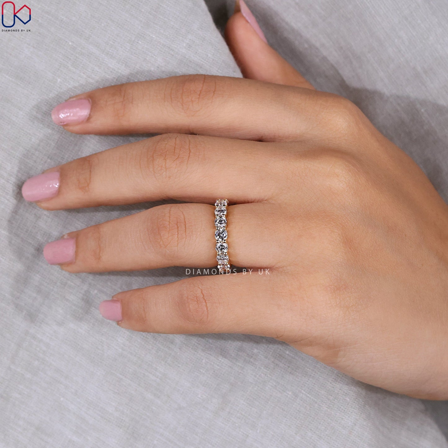 Diamond Eternity band In Yellow Gold