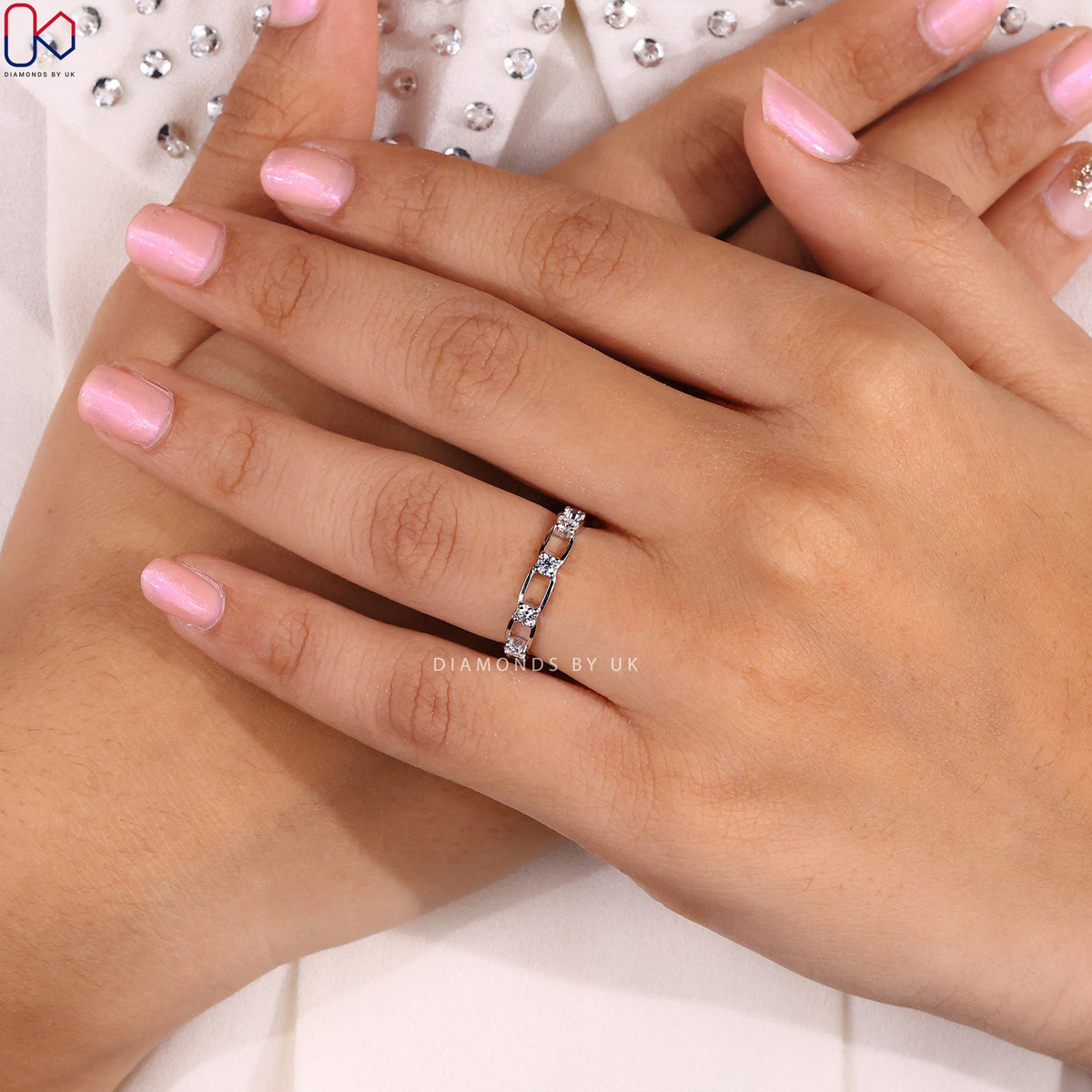Chain Link Round Diamond Wedding Band