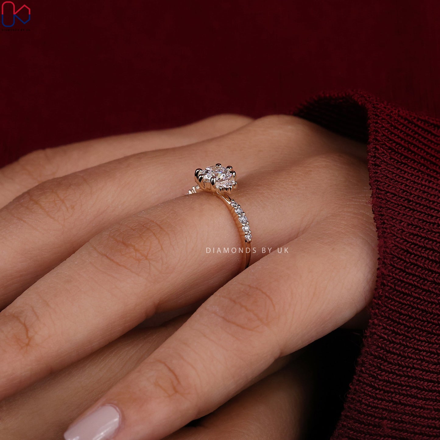 Round Brilliant Diamond Cluster Ring
