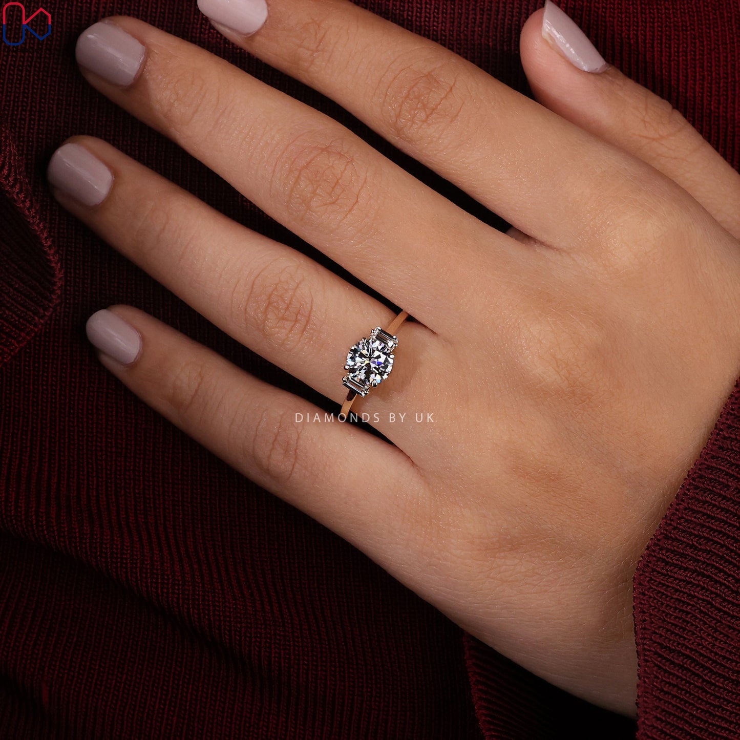 Round Cut 3 Stone Diamond Engagement Ring