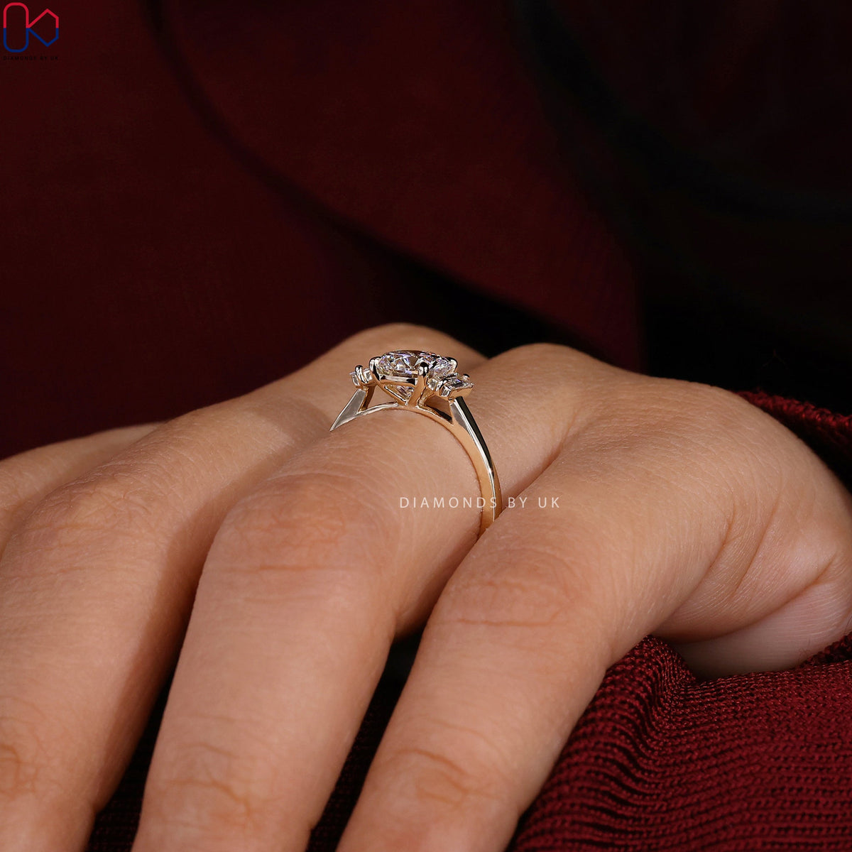 Round Cut 3 Stone Diamond Engagement Ring