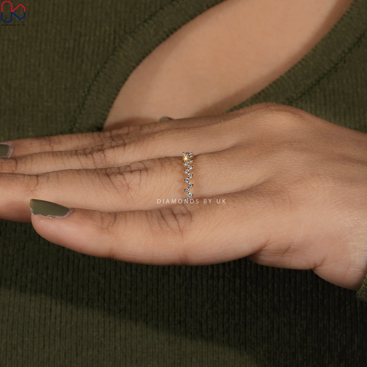Zig Zag Diamond Wedding Band In Yellow Gold