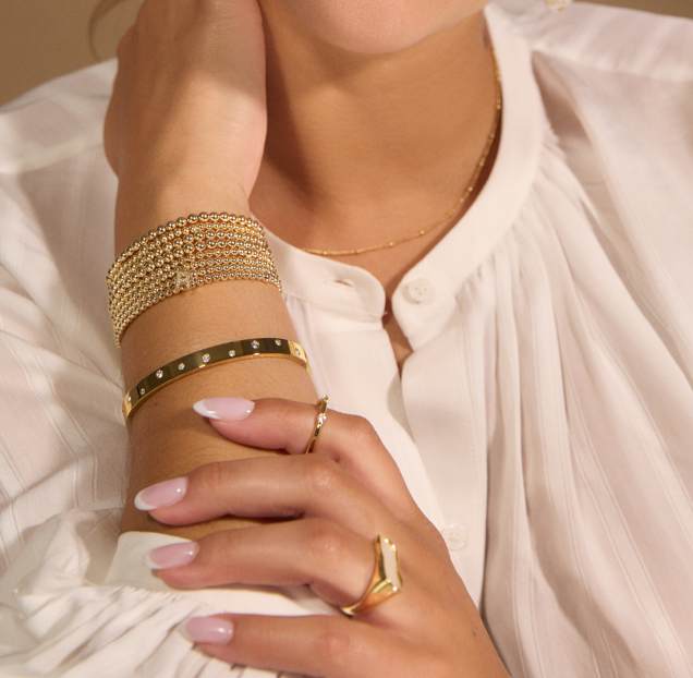 Kirstine Classic Gold Beaded Bracelets