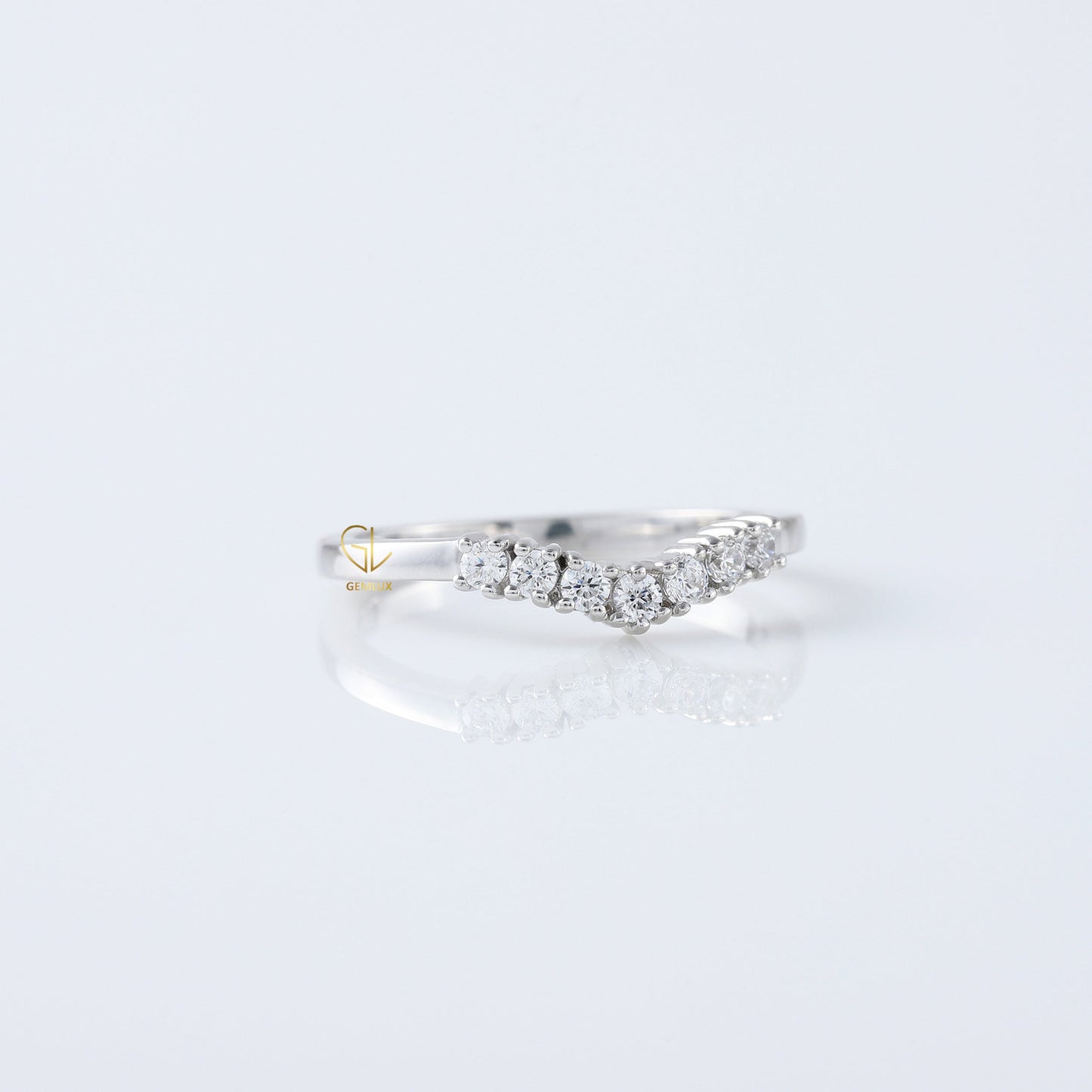 Seven Stone Round Cut Lab Grown Curved Wedding Ring
