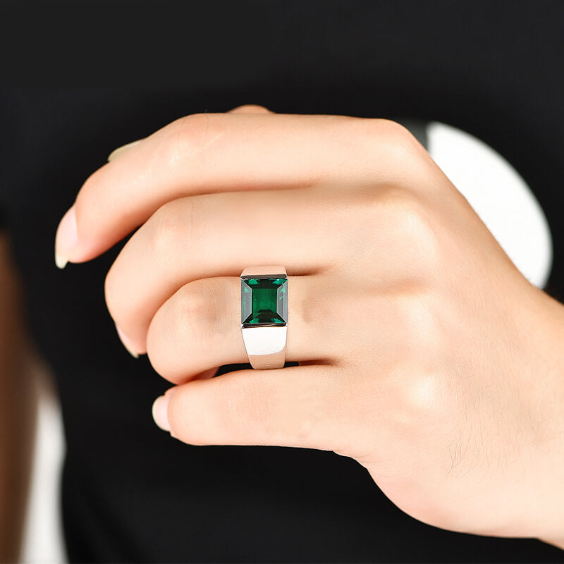 Solitaire Princess Cut Emerald Ring In Sterling Silver