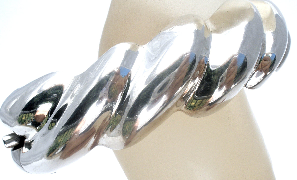 Taxco Sterling Silver Hinged Bangle Bracelet Vintage