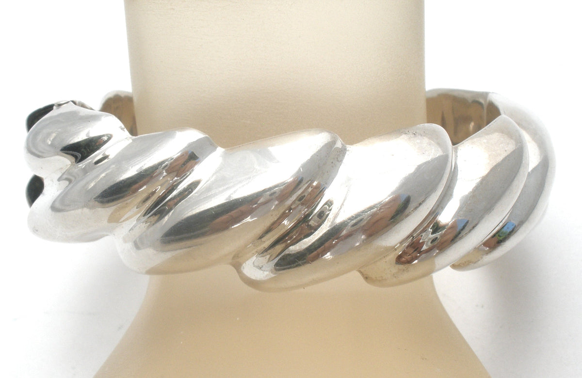 Taxco Sterling Silver Hinged Bangle Bracelet Vintage