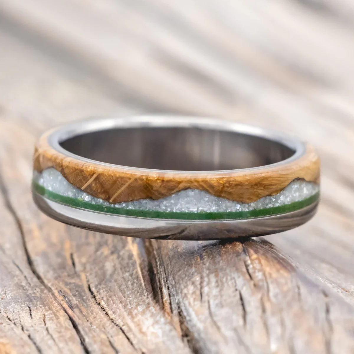 "Ezra" - Whiskey Barrel Oak With Diamond Dust & Moss Inlay Wedding Ring - Titanium (6mm) - Size 10 1/2