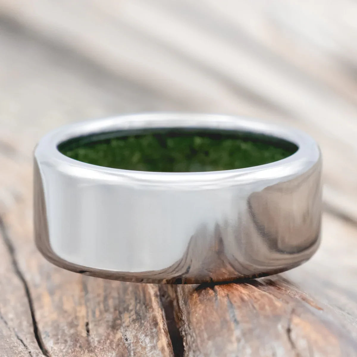 "Hyperion" - Moss Lined Wedding Band - Titanium (8mm) - Size 7