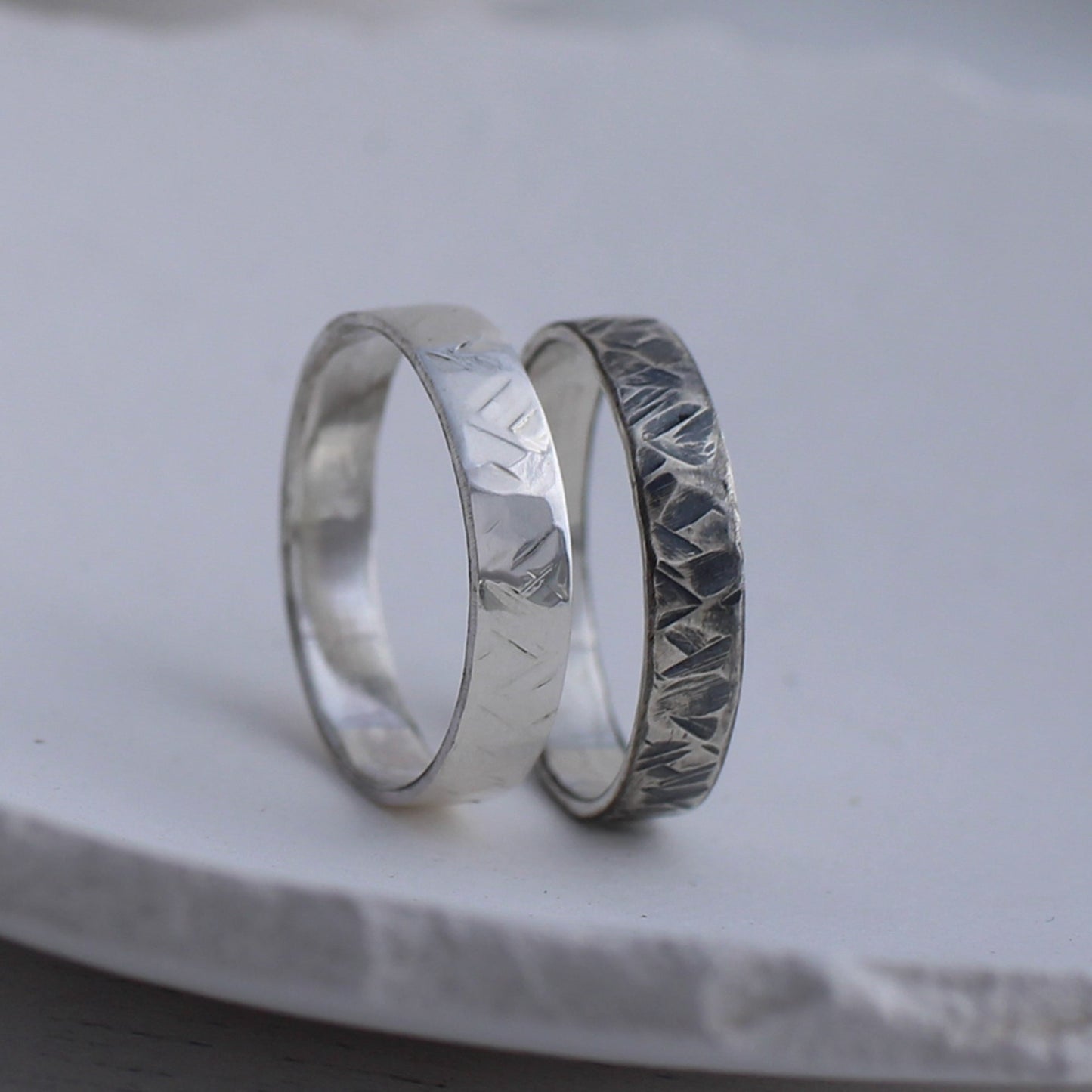 Checked 4mm silver ring - polished or oxidised
