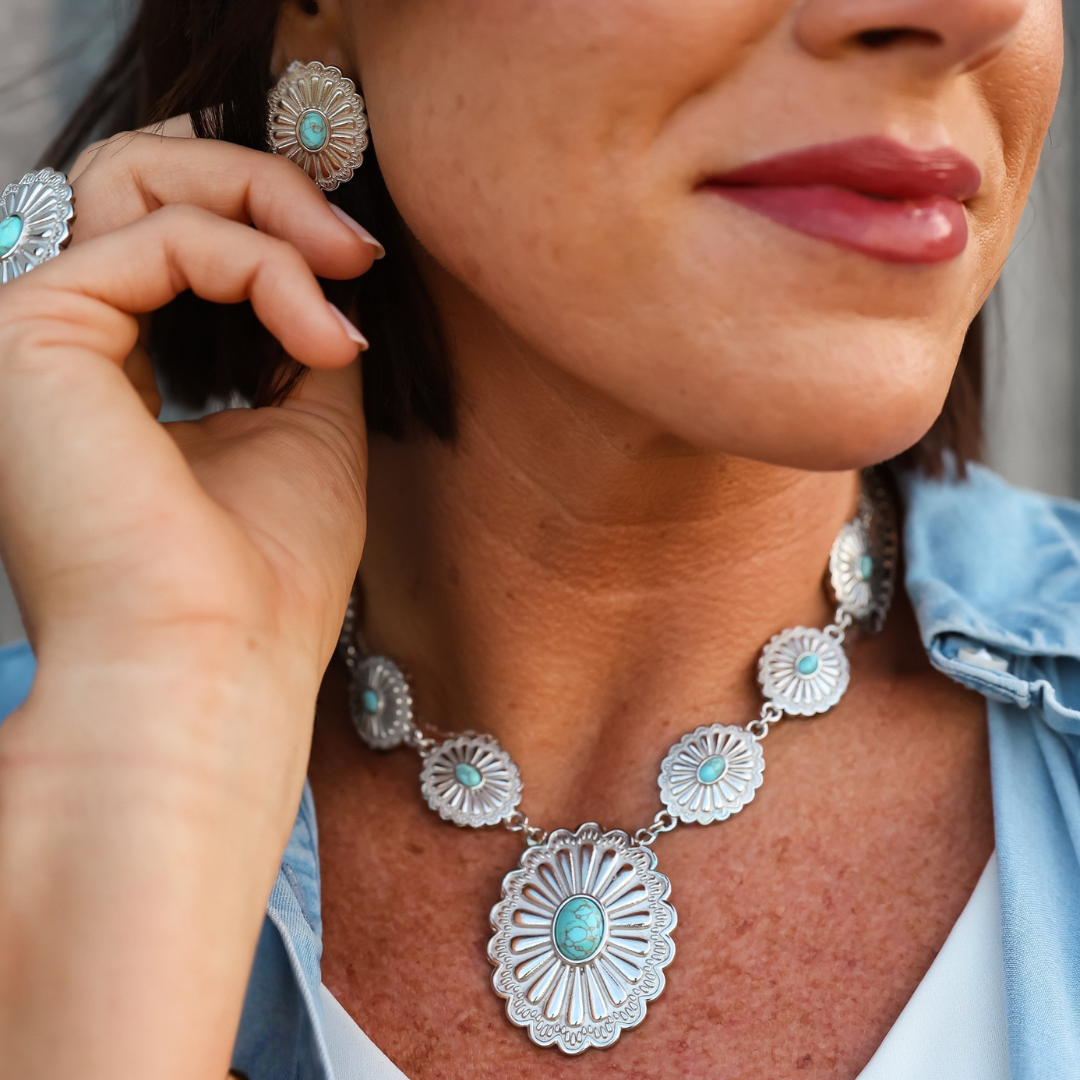 The Kaila Stud Earrings