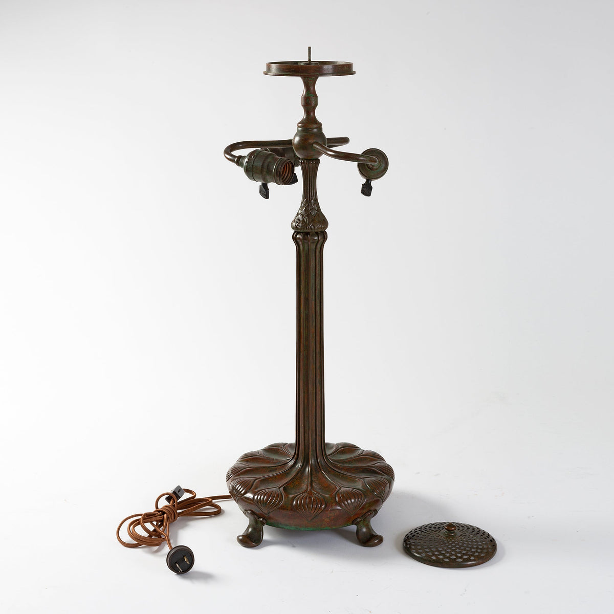 Tiffany Studios New York Pair of "Oriental Poppy" Table Lamps