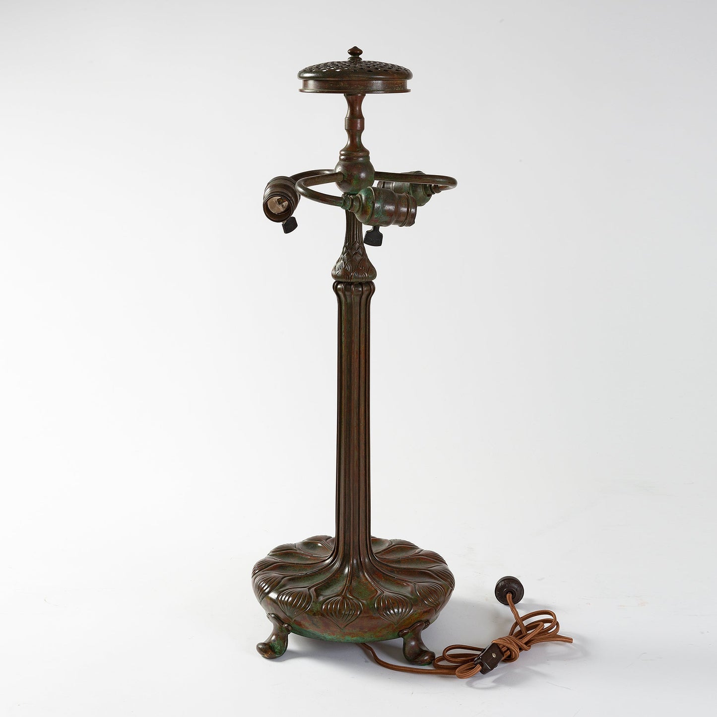 Tiffany Studios New York Pair of "Oriental Poppy" Table Lamps