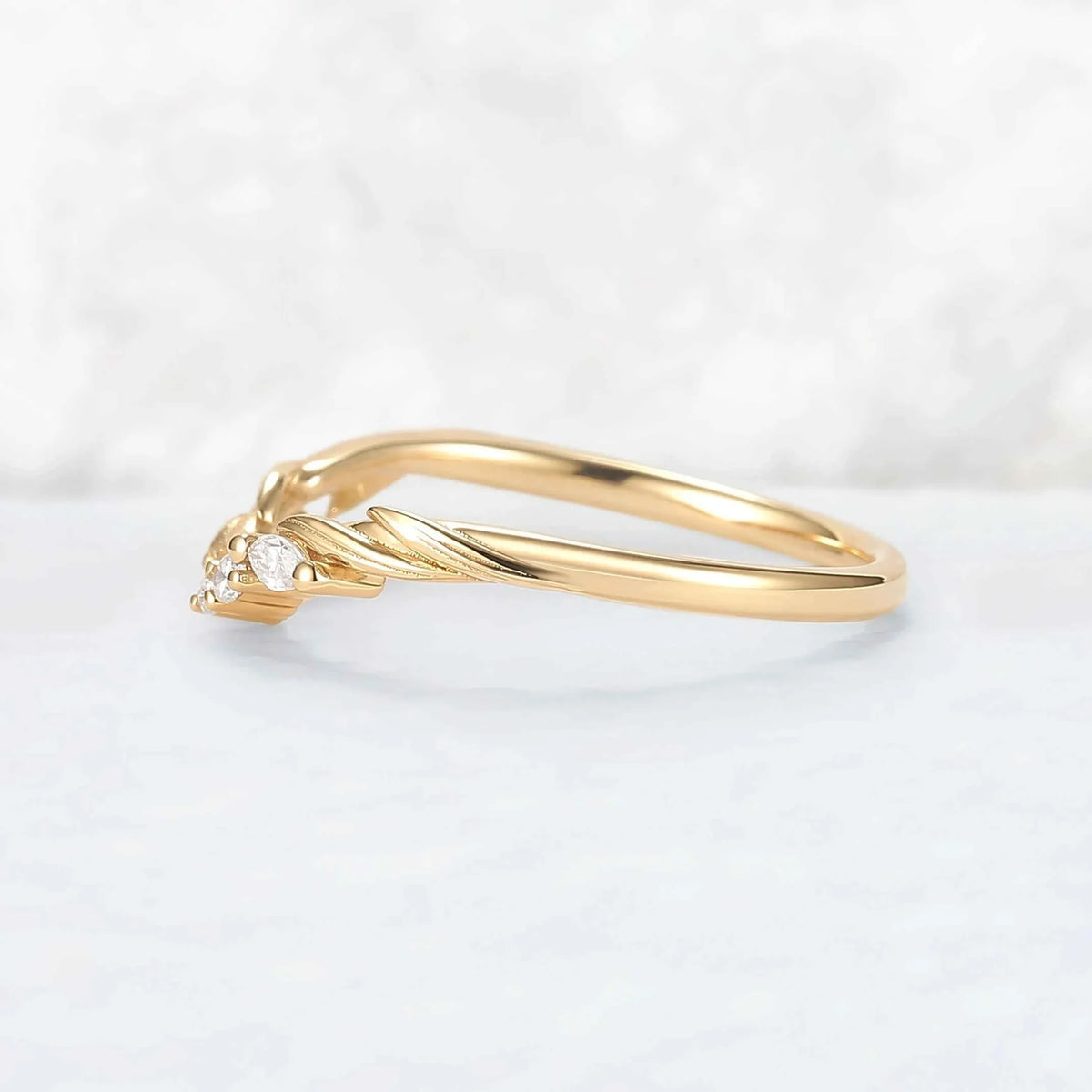 Tulip-Inspired Round Cut Moissanite Open Curved Ring