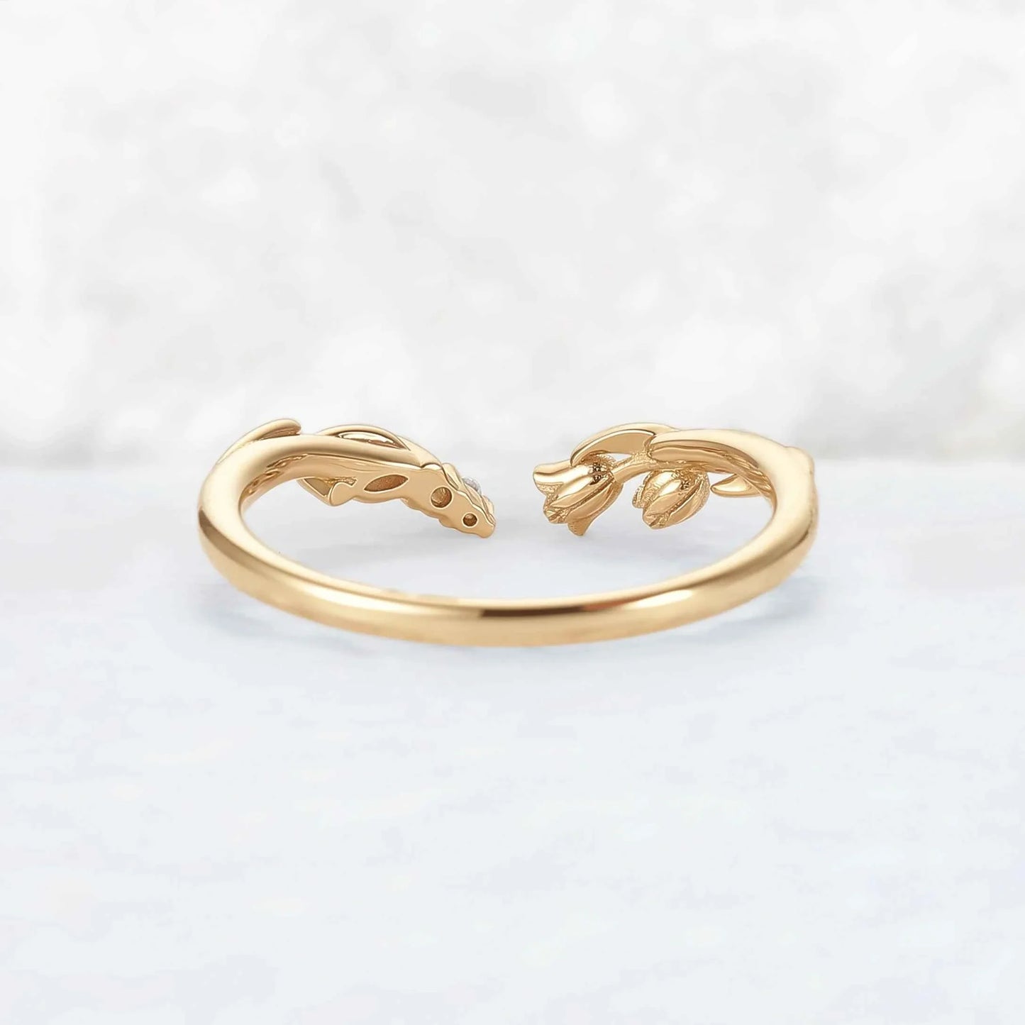 Tulip-Inspired Round Cut Moissanite Open Curved Ring