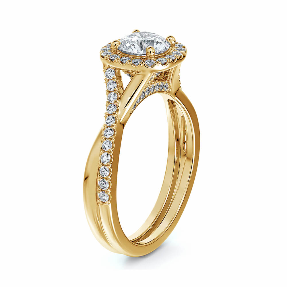 Twisted Halo Round Moissanite Pavé Gold Engagement Ring