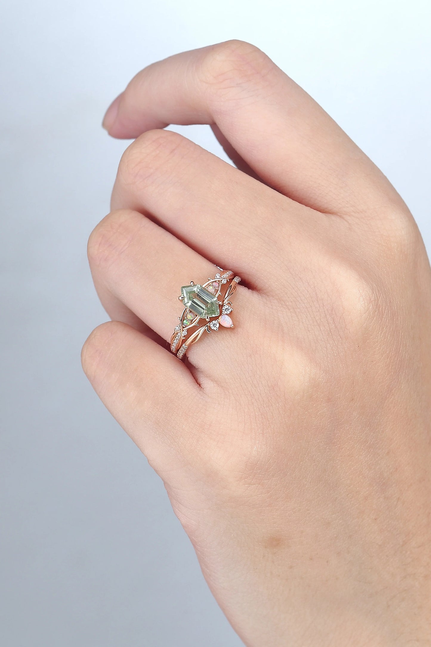 Unique Hexagon Cut Lab Green Sapphire Vine Gemstone Ring Set 2pcs