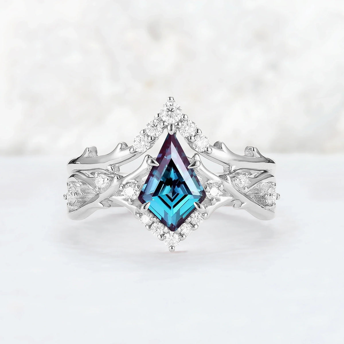Unique Kite Cut Alexandrite Twig Gemstone Ring Set 2pcs