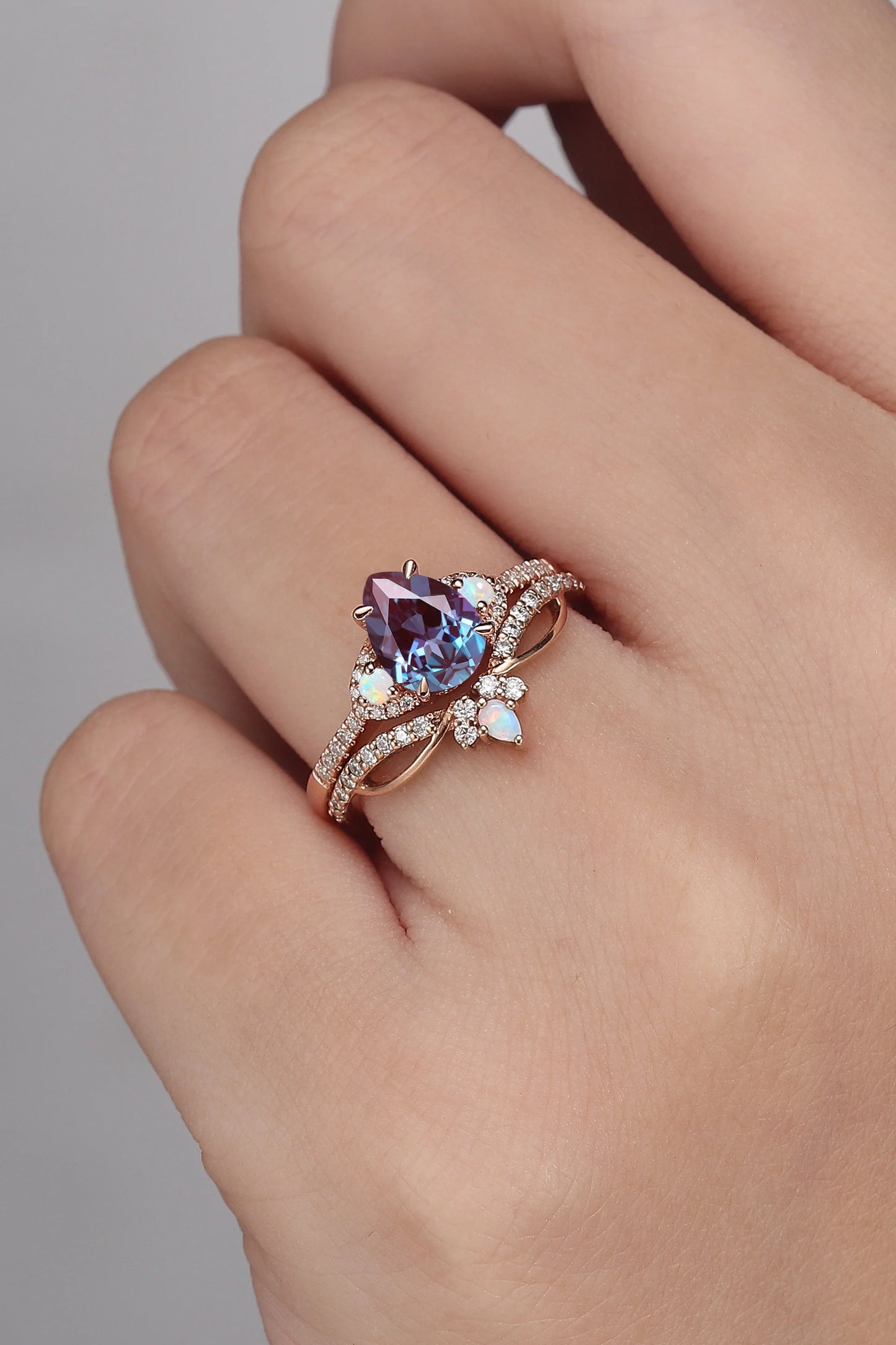 Unique Pear Cut Alexandrite Vine Gemstone Ring Set 2pcs