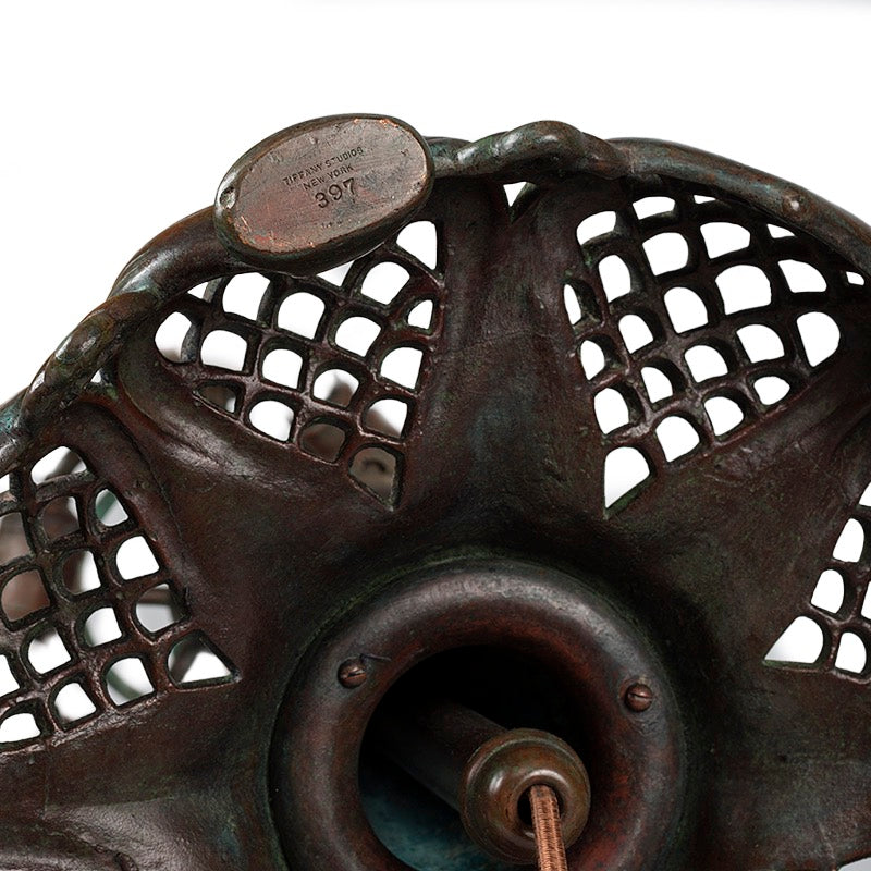 Tiffany Studios New York "Drop Head Dragonfly" Table Lamp