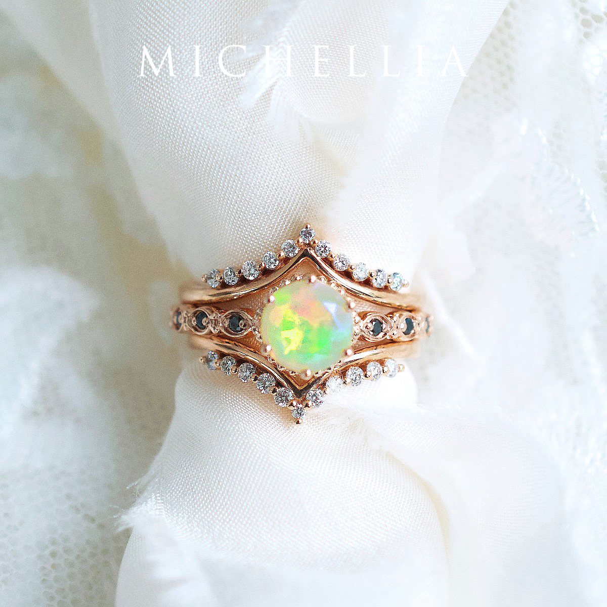 [Evelyn] Vintage Classic Crown Engagement Ring in Opal