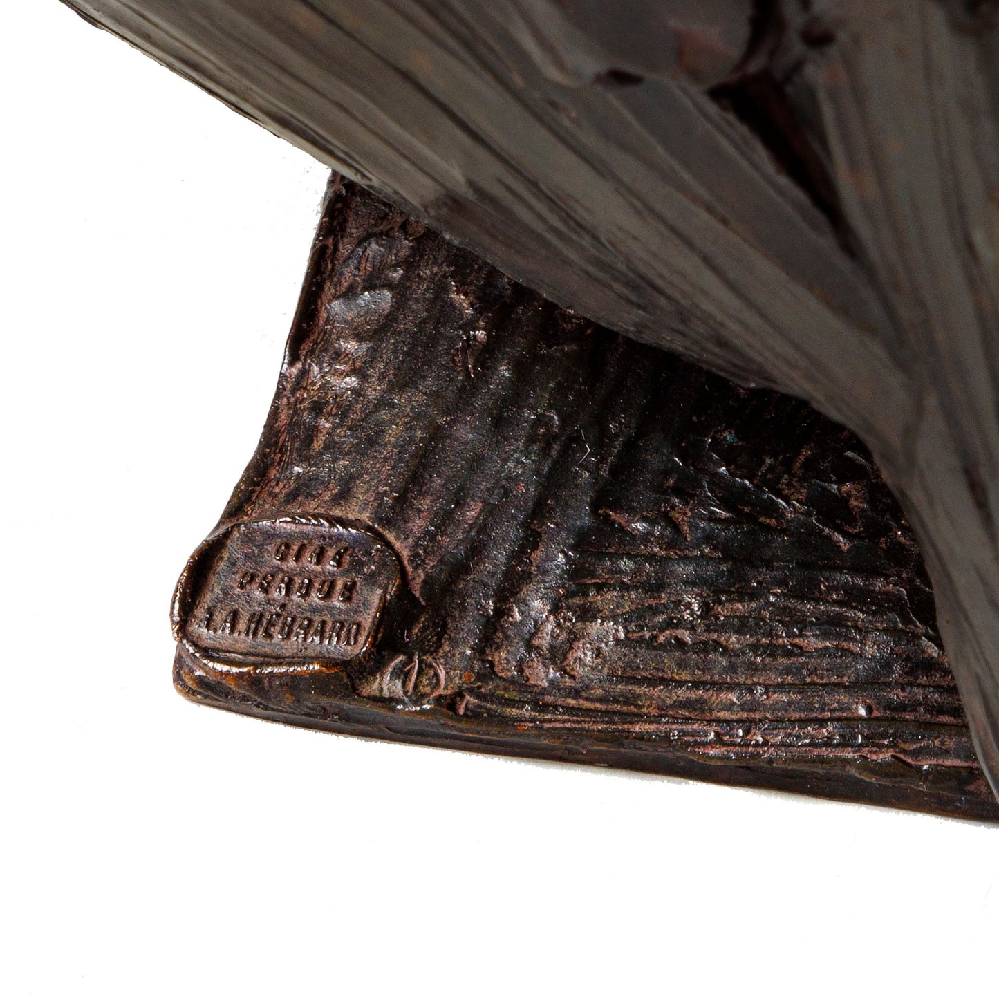 Rembrandt Bugatti "Vautour, une aile déployée" Bronze Sculpture