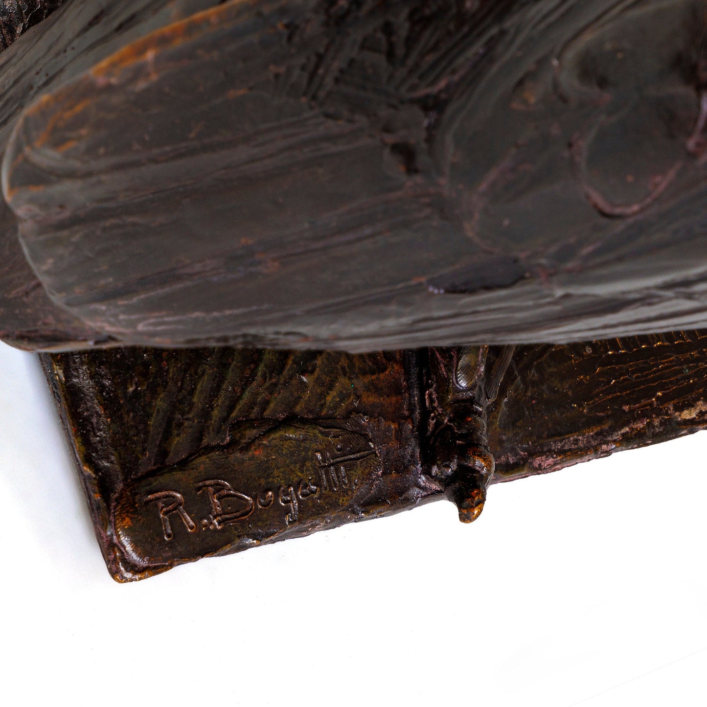 Rembrandt Bugatti "Vautour, une aile déployée" Bronze Sculpture