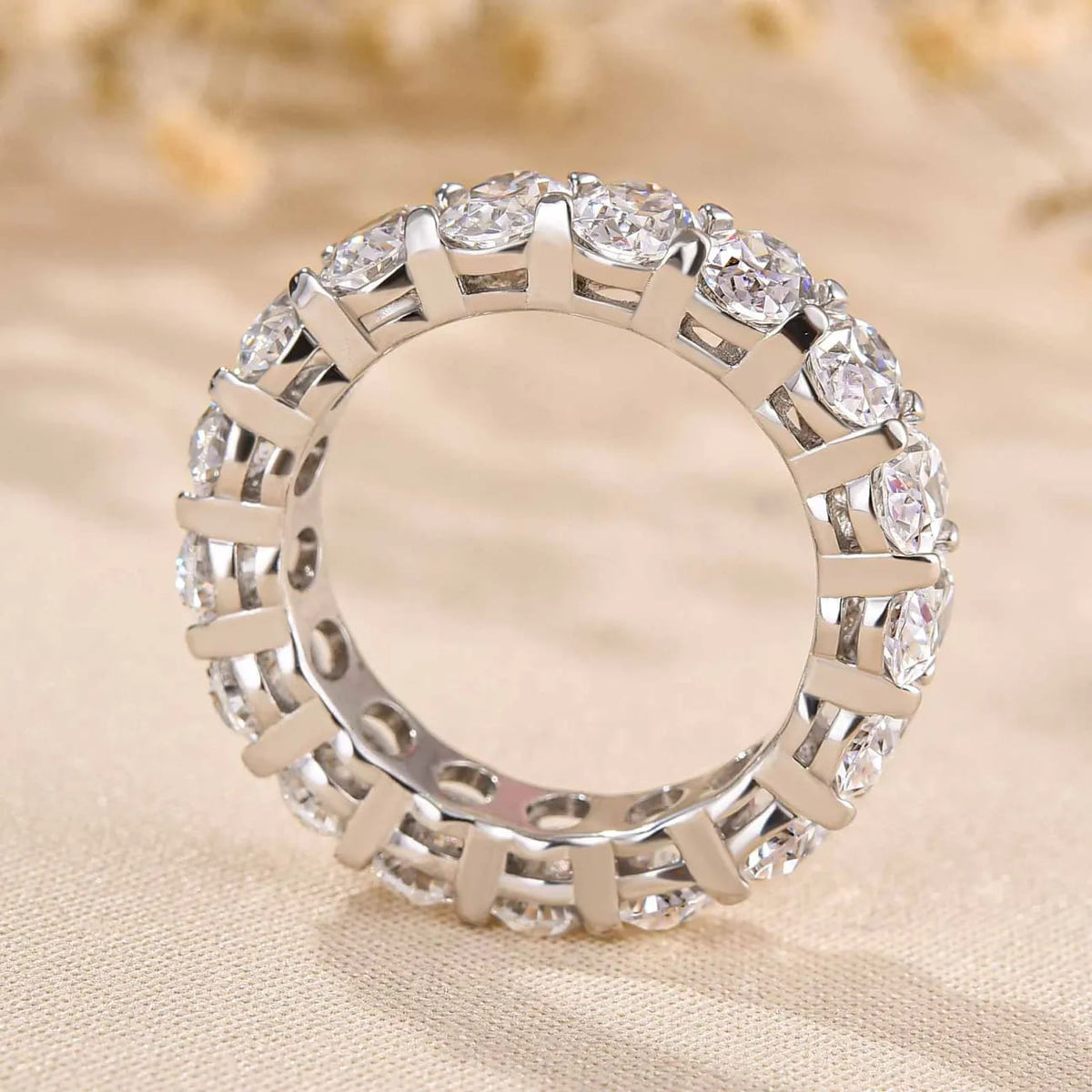 Elegant 925 Sterling Silver Oval Cut Wedding Ring