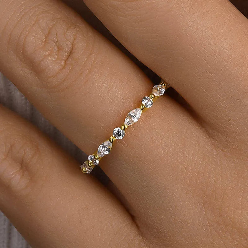 Shapely 925 Sterling Silver Marquise Cut & Round Cut Wedding Ring