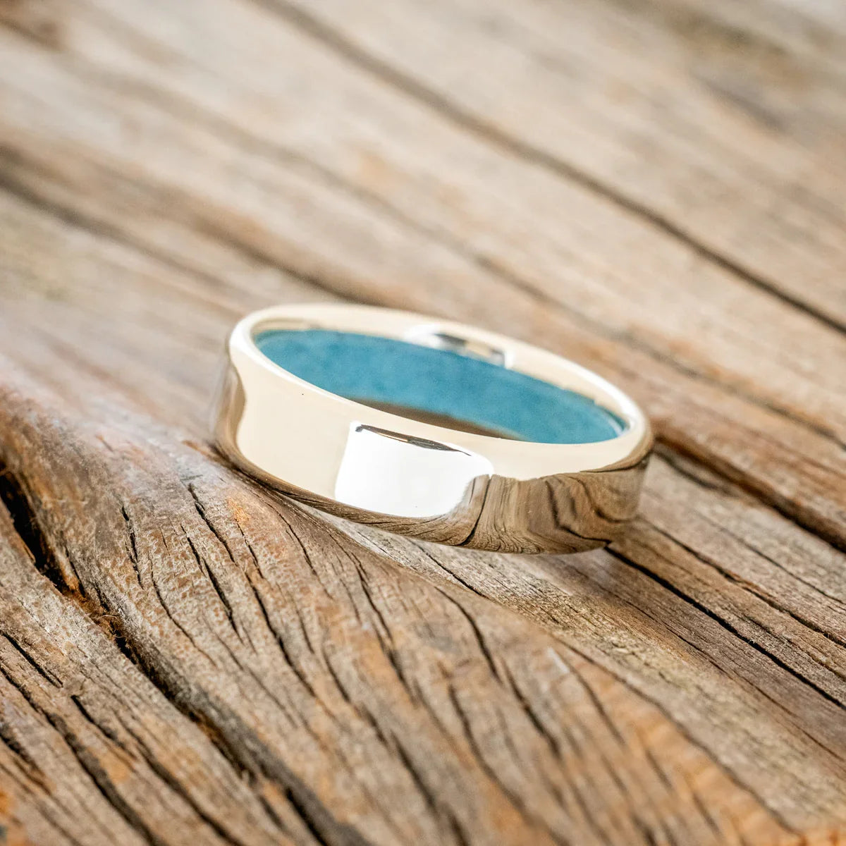 "Hyperion" - Turquoise Lined Wedding Band - 14K White Gold (6mm) - Size 6