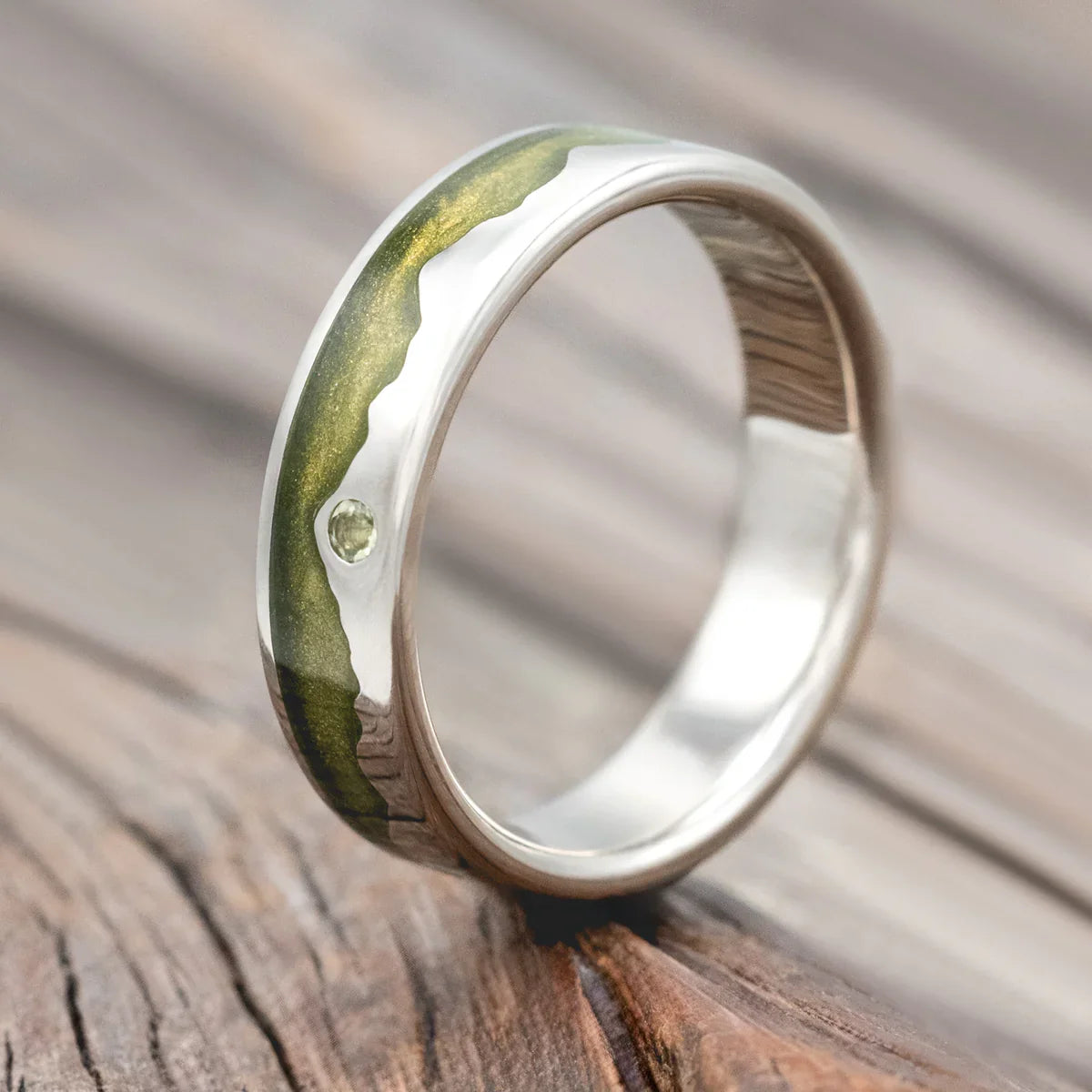 "Helios" - Mystic Moss Inlaid Wedding Ring With A Mountain Range And Peridot Accent - 14K White Gold (6mm) - Size 9