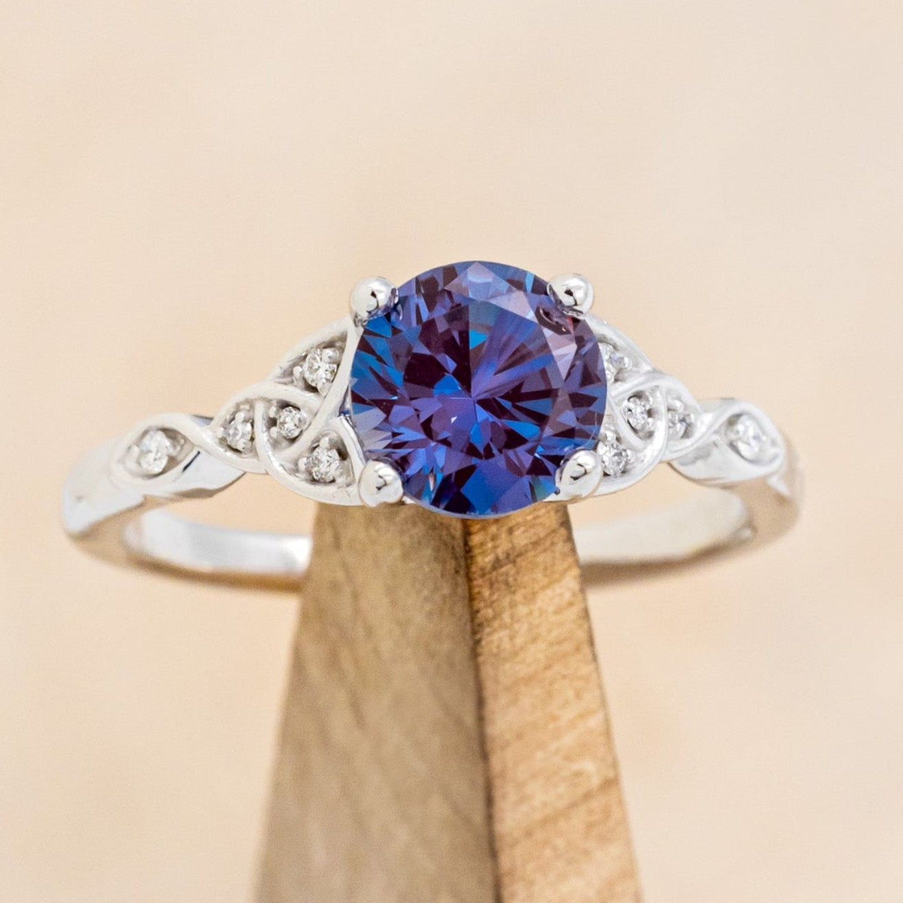 "Aife" - Celtic Knot Lab-Grown Alexandrite Engagement Ring With Diamond Accents & Tracer