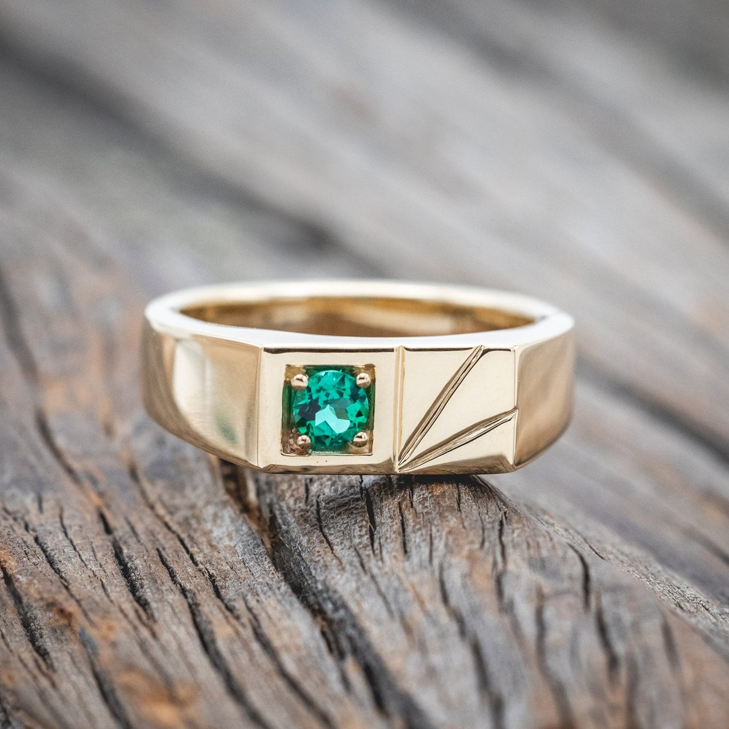 "Sylvan" - Flat Top Engagement Ring With Round Cut Stone