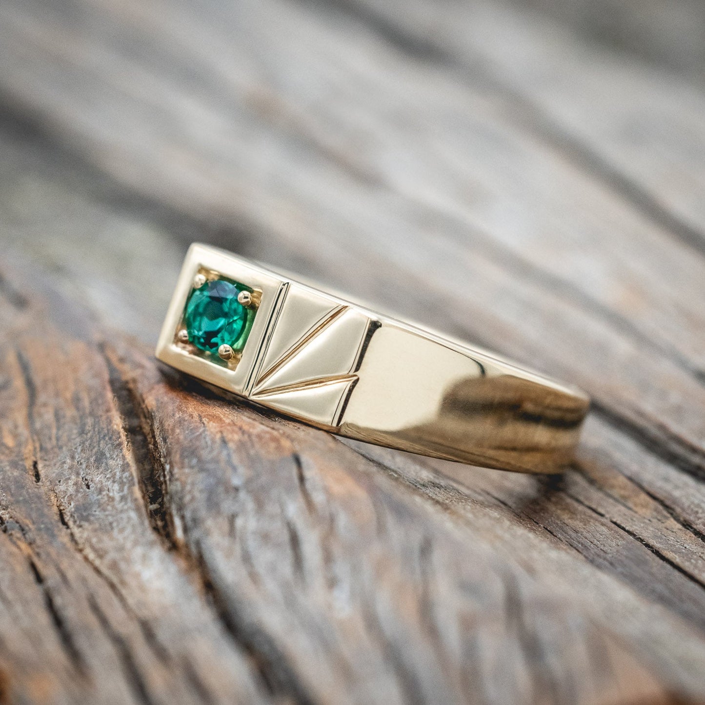 "Sylvan" - Flat Top Engagement Ring With Round Cut Stone