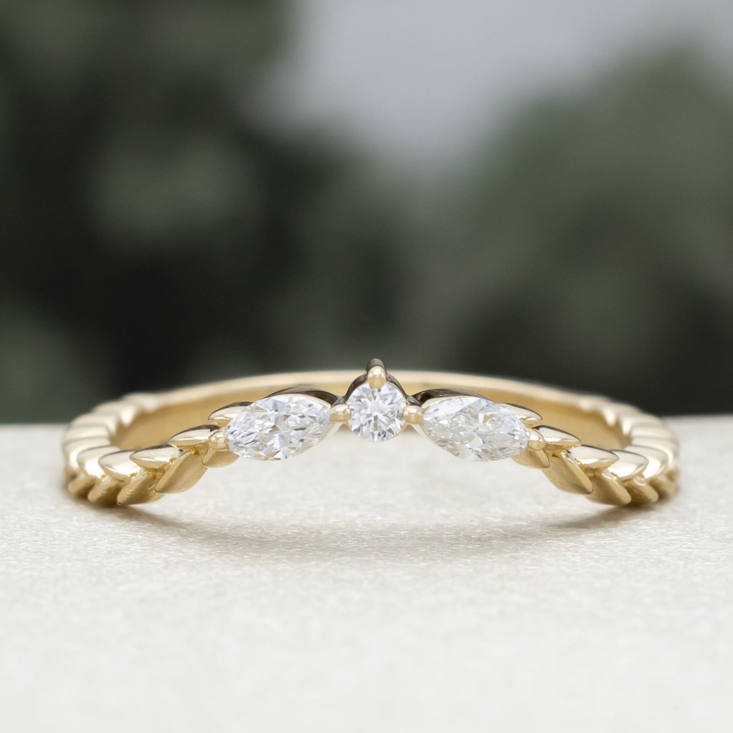 "Laurel" - Bridal Suite - Oval Cut Montana Sapphire Wedding Ring Set With Lab-Grown Diamond Accents & Tracer
