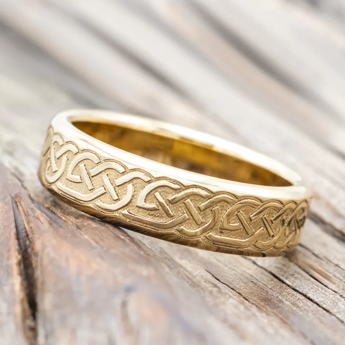 Celtic Dara Knot Engraved Wedding Ring - 14K Yellow Gold (6mm) - Size 12