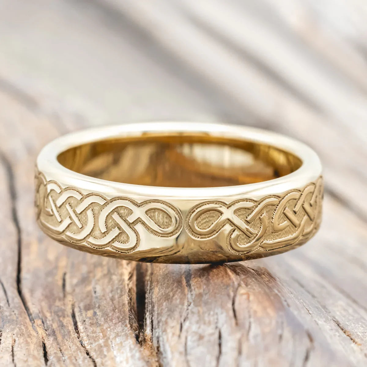 Celtic Dara Knot Engraved Wedding Ring - 14K Yellow Gold (6mm) - Size 12