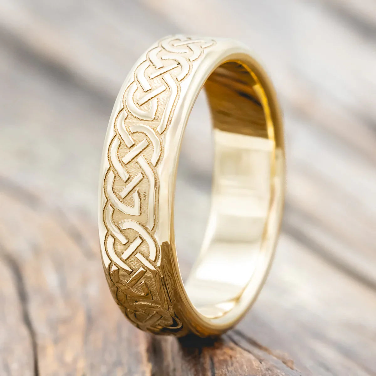 Celtic Dara Knot Engraved Wedding Ring - 14K Yellow Gold (6mm) - Size 12