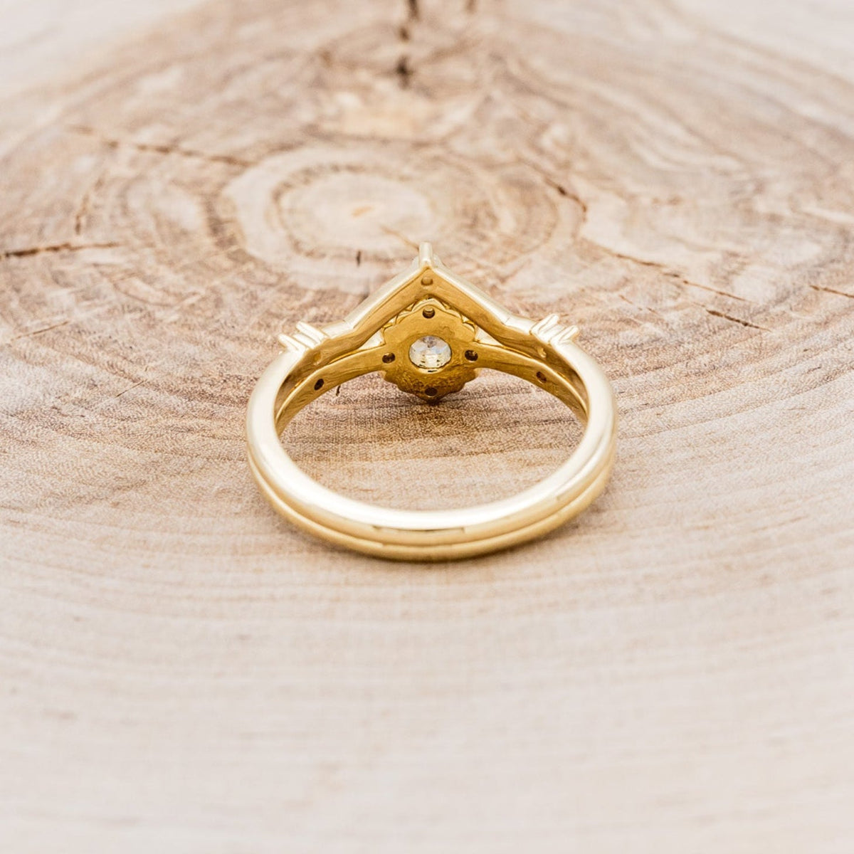 "Starla" - Aquamarine Engagement Ring With Starburst Diamond Halo & Contoured Tracer