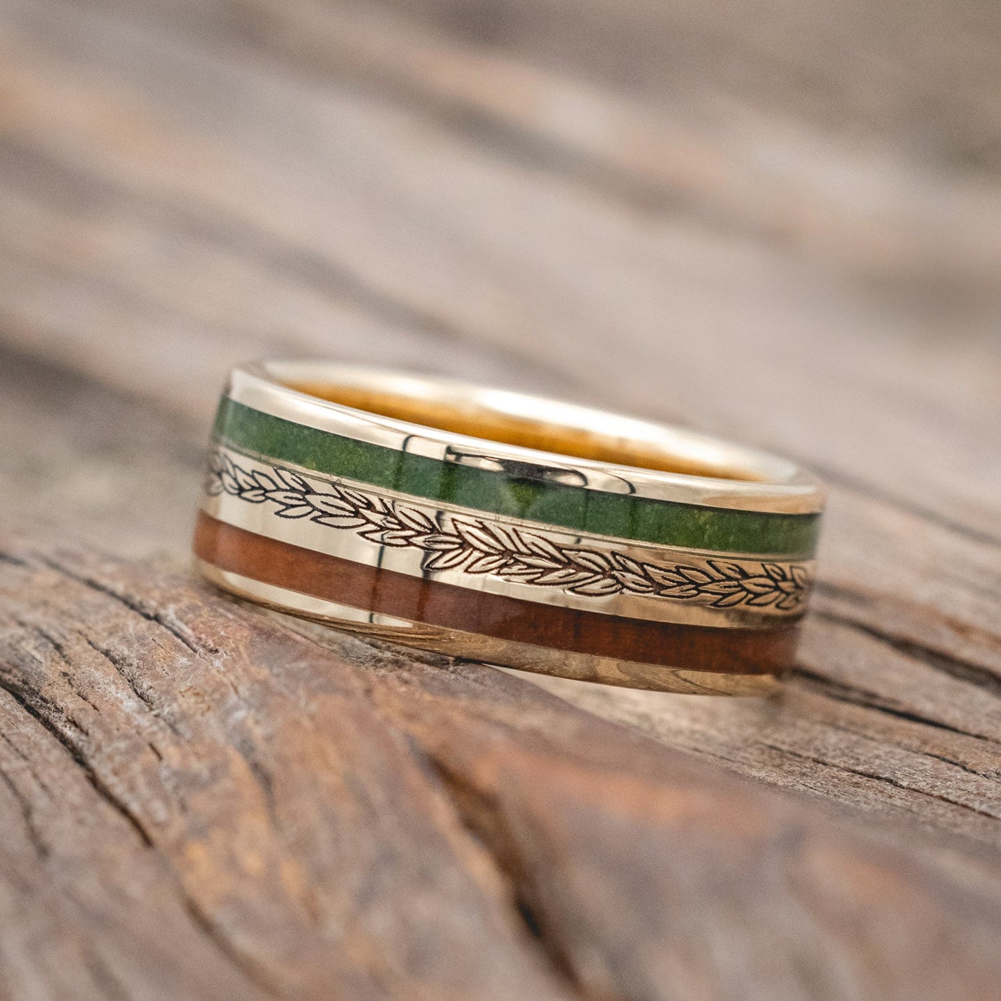 "Ryder" - Laurel Engraved Wedding Ring With Redwood & Moss - 14K Yellow Gold (8mm) - Size 8 1/2