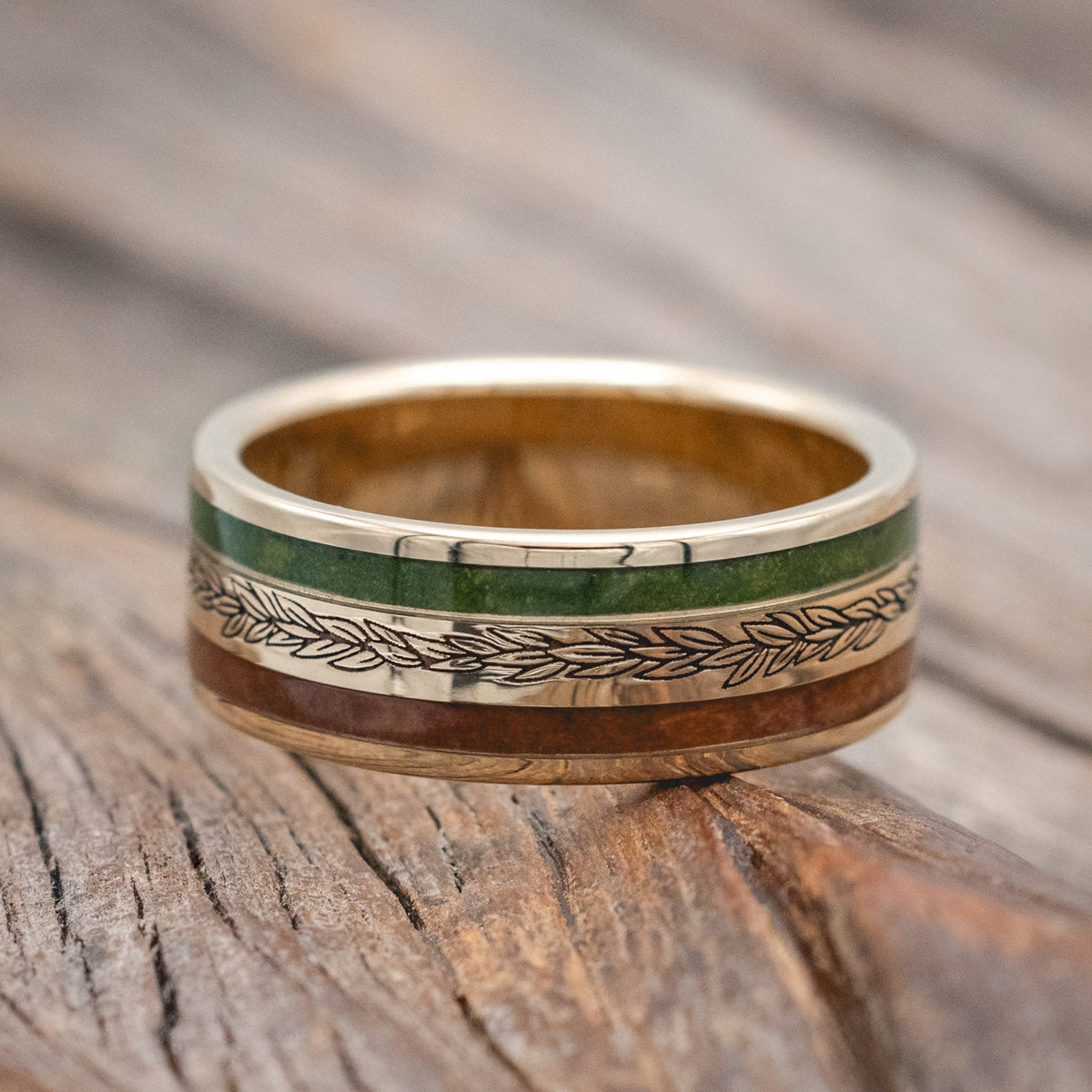 "Ryder" - Laurel Engraved Wedding Ring With Redwood & Moss - 14K Yellow Gold (8mm) - Size 9